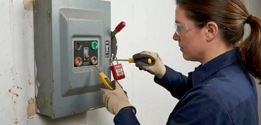 Motion Sensor Light Switch Replacement in Hilliard